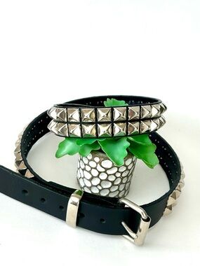 Vintage Two Row Pyramid Studded Black Leather Belt Size M
